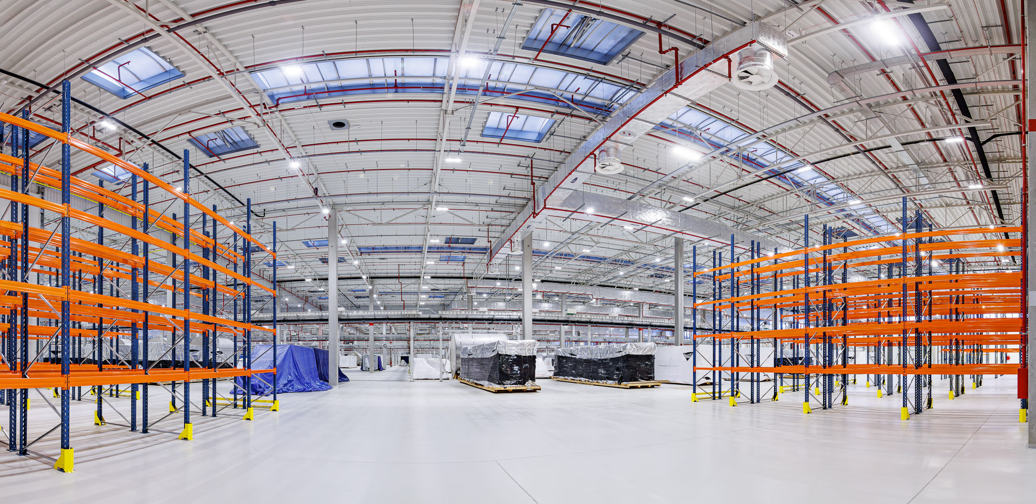 Wnętrza w hali magazynowej w Piekarach Śląskich